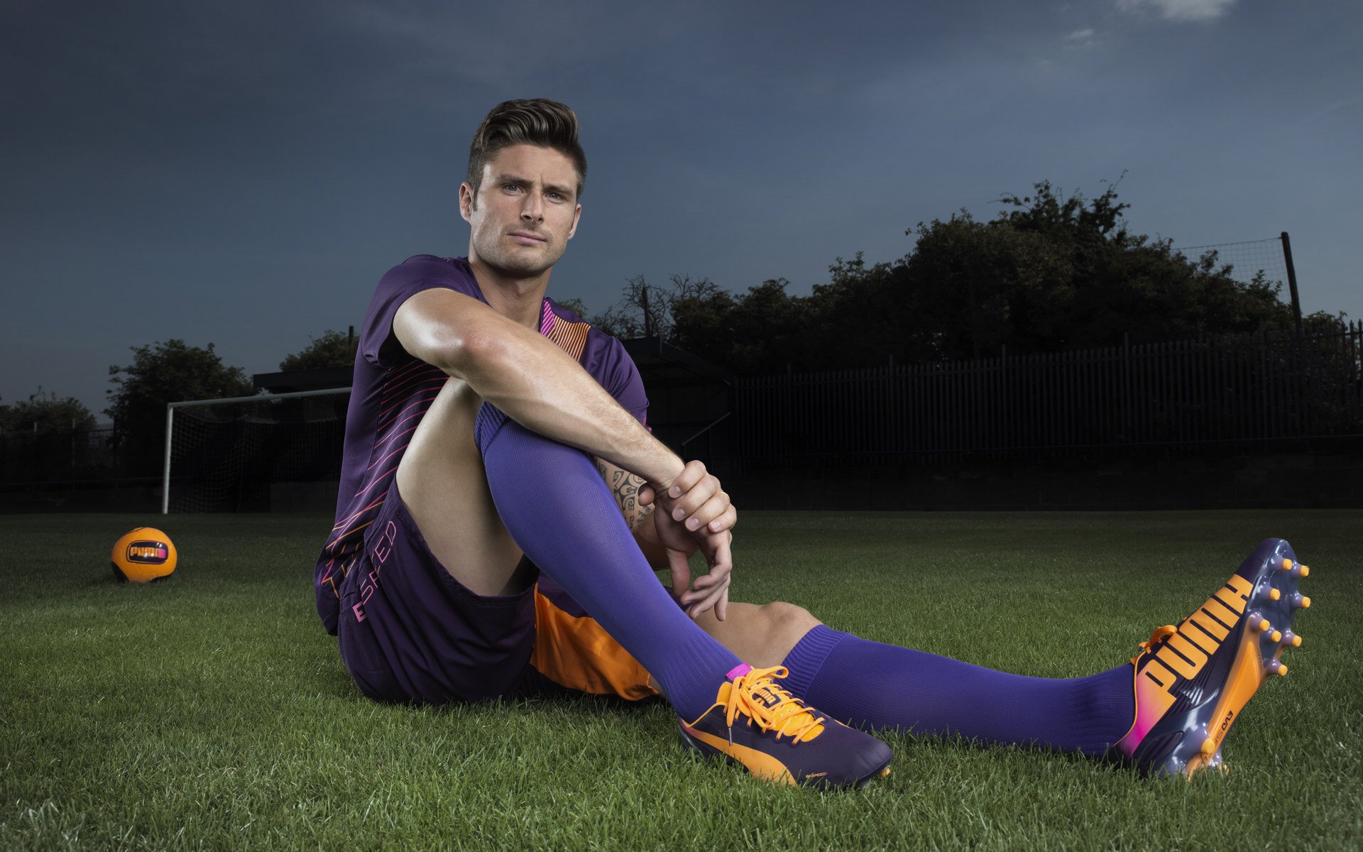 开云体育平台APP-当骑士的逆袭遇上欧文的圣殿，跨越篮球世界的孤胆英雄叙事  第2张