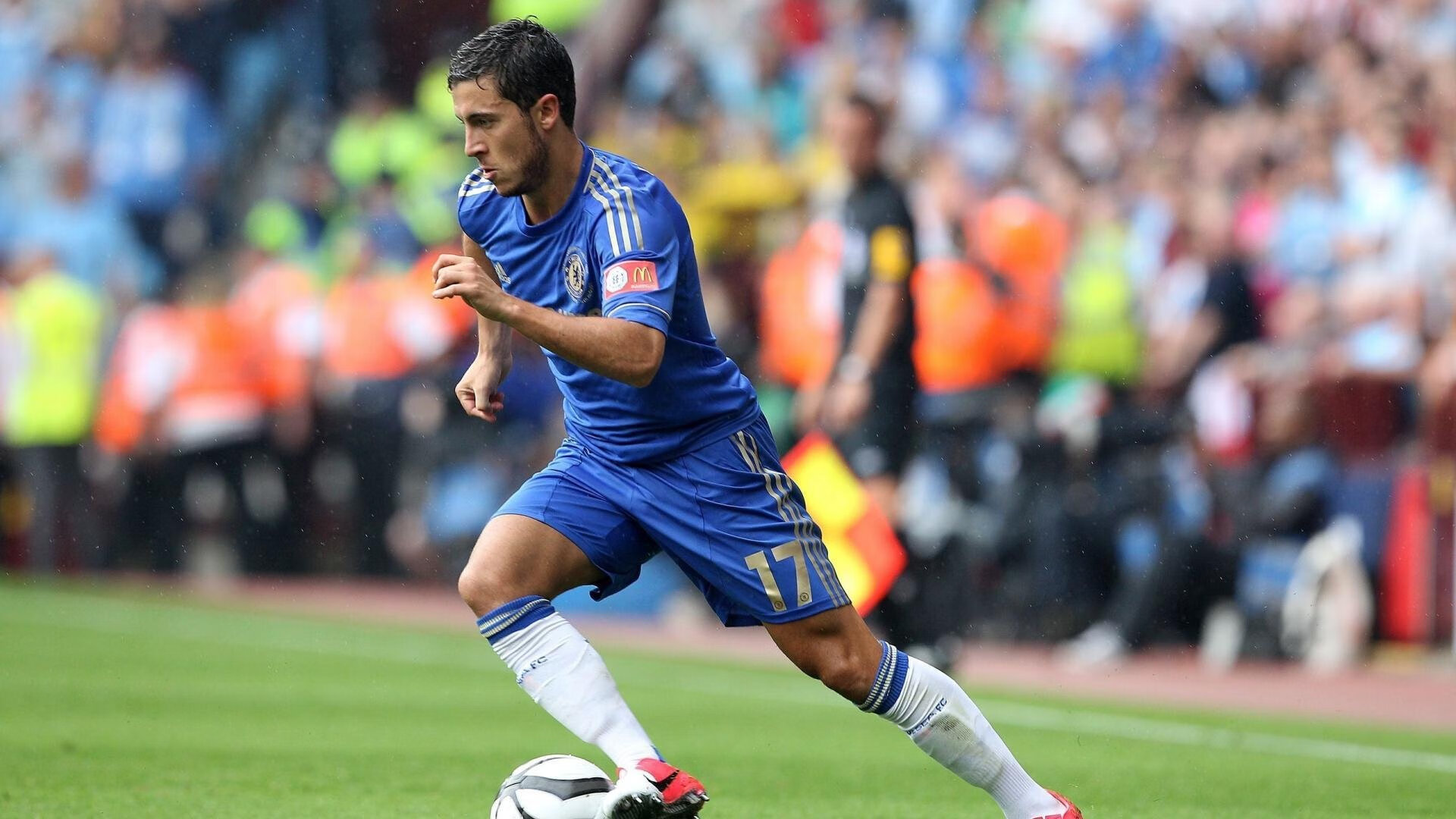 开云体育平台APP-F1新赛季揭幕战之夜,迪马利亚关键回合不手软,当赛道轰鸣遇见绿茵绝杀 第2张 开云体育平台APP-F1新赛季揭幕战之夜,迪马利亚关键回合不手软,当赛道轰鸣遇见绿茵绝杀 第2张