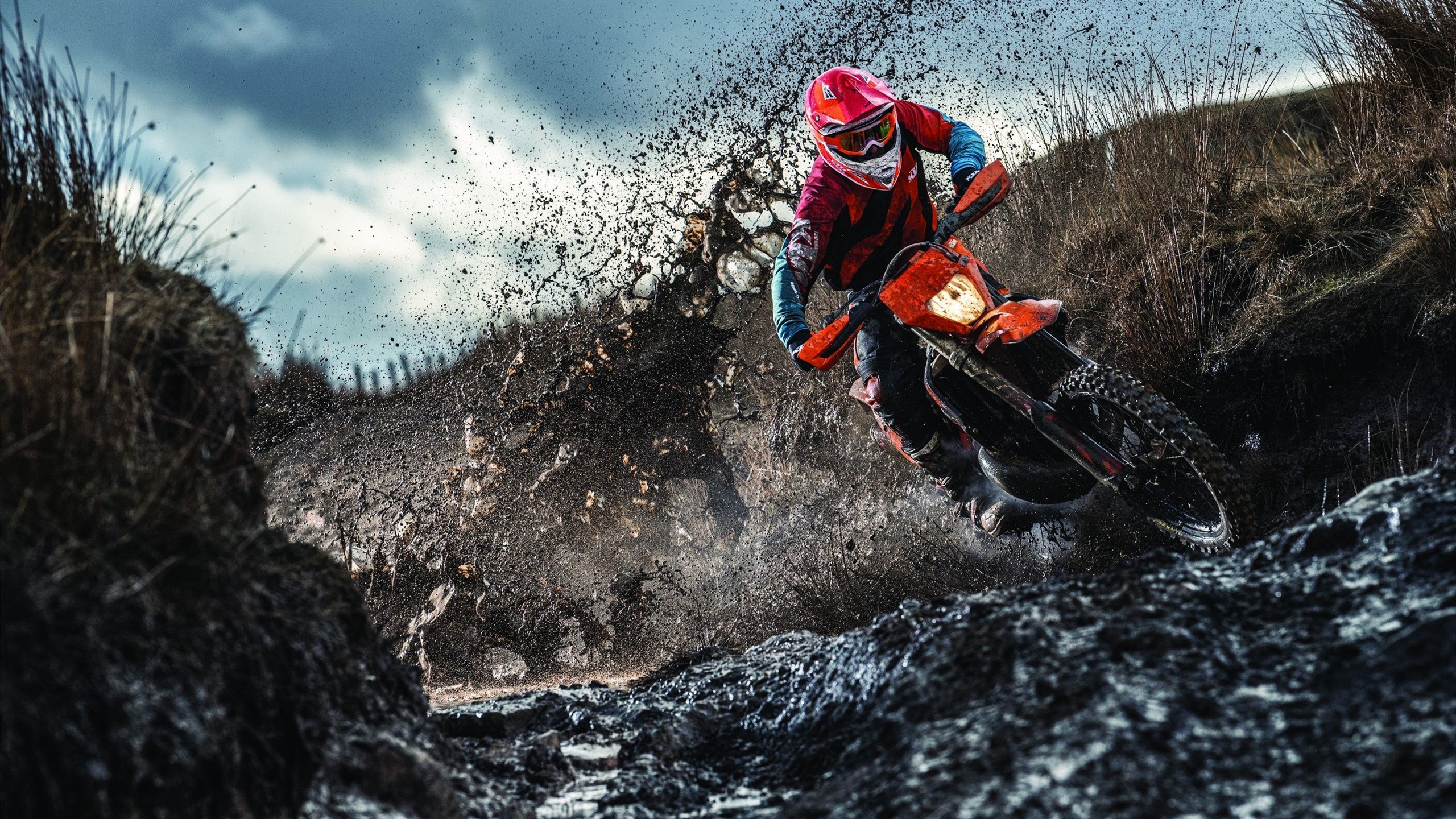 开云APP-利拉德时间降临克利夫兰，当东方铁骑遭遇致命三分雨