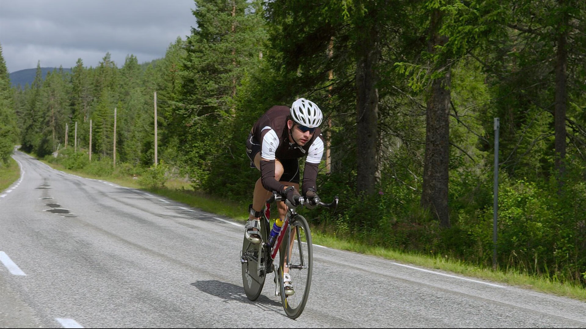 开云体育app-F1年度争冠之夜,当保罗·里卡多刷新纪录,我们为何热泪盈眶 第2张 开云体育app-F1年度争冠之夜,当保罗·里卡多刷新纪录,我们为何热泪盈眶 第2张